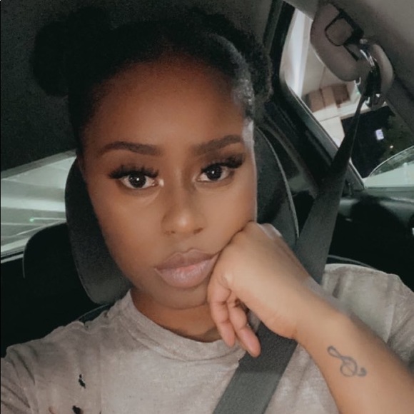 Meet your Posher, Aliyah - Picture 5 of 5